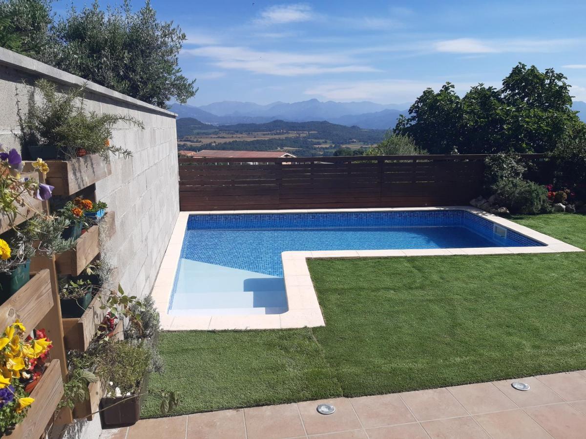 Emphasis Guest House Casserres Bagian luar foto